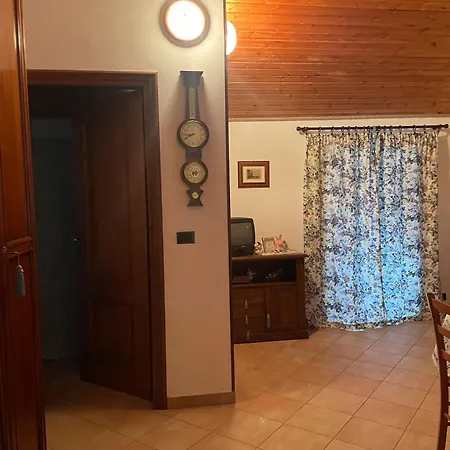 Apartment Ampio Montano Nel Centro Storico Di Ceres
